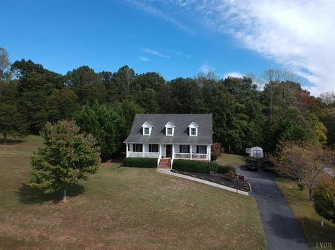 1086 Steeplechase Dr, Evington, VA 24550 photo 2