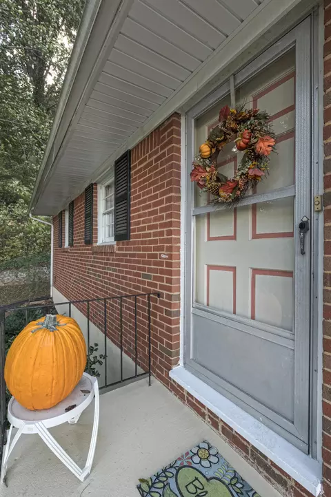 535 Linden St SE, Roanoke, VA 24014 photo 4