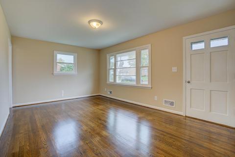 611 E Augusta Ave, Vinton, VA 24179 photo 4