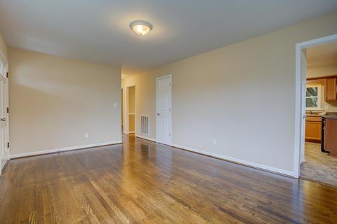 611 E Augusta Ave, Vinton, VA 24179 photo 6