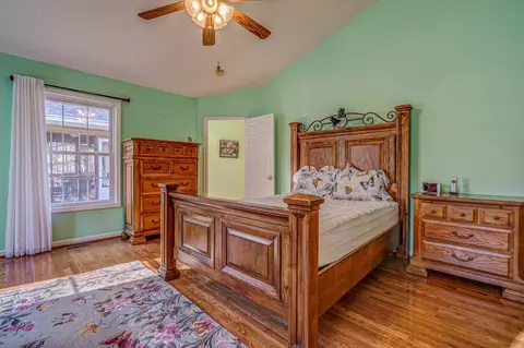 112 Bent Tree Rd, Moneta, VA 24121 photo 9