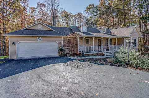 112 Bent Tree Rd, Moneta, VA 24121 photo 2