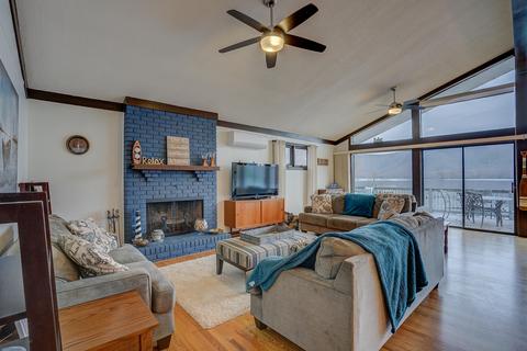 6300 Smith Mountain Rd, Penhook, VA 24137 photo 3
