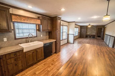 302 Willowridge Dr, Thaxton, VA 24174 photo 12