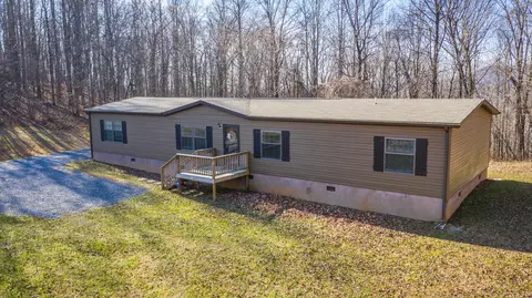 302 Willowridge Dr, Thaxton, VA 24174 photo 6
