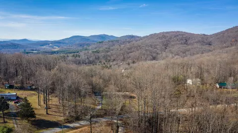 302 Willowridge Dr, Thaxton, VA 24174 photo 2