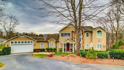 205 Mountain Shore Dr, Penhook, VA 24137 photo 1