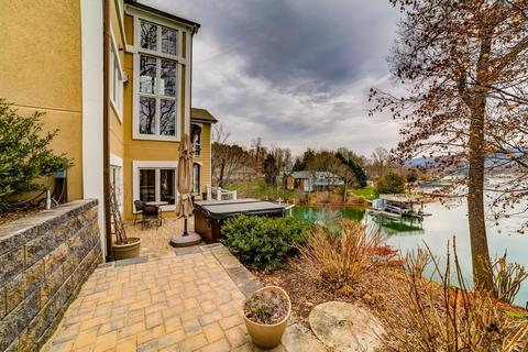 205 Mountain Shore Dr, Penhook, VA 24137 photo 47