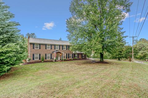 2639 Lilly Dr, Salem, VA 24153 photo 1