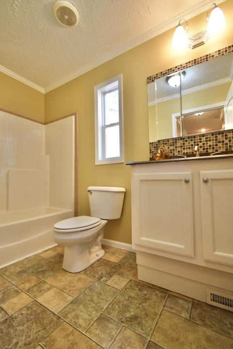 107 Bluewater Ct, Goodview, VA 24095 photo 25
