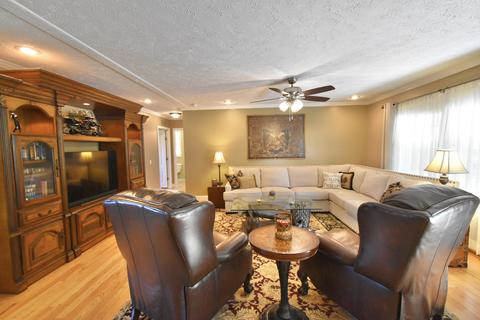 107 Bluewater Ct, Goodview, VA 24095 photo 11