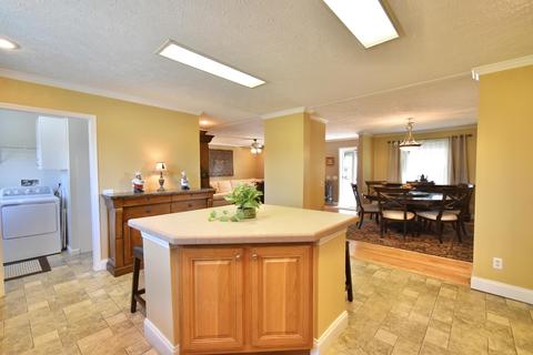 107 Bluewater Ct, Goodview, VA 24095 photo 8