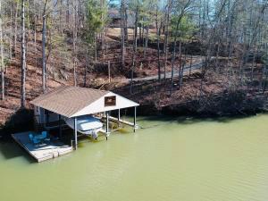 107 Bluewater Ct, Goodview, VA 24095 photo 2