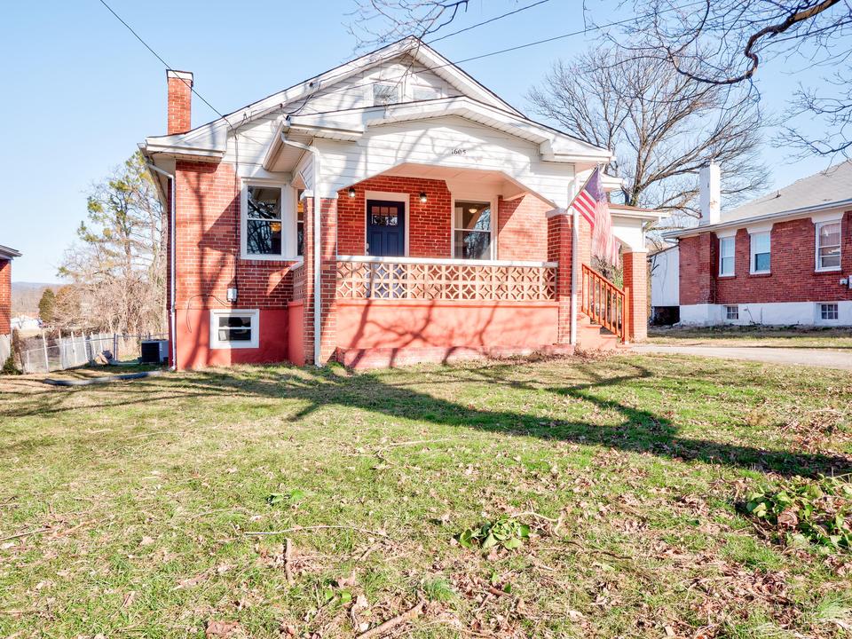 1605 Sunset Ave, Salem, VA 24153 27 Photos MLS 866224 Movoto