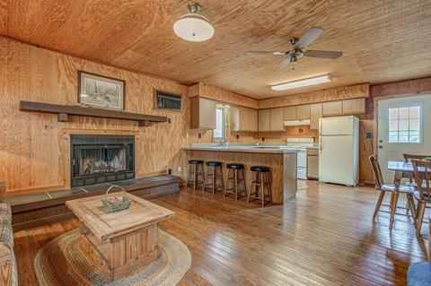 6493 Horseshoe Bend Rd, Goodview, VA 24095 photo 10