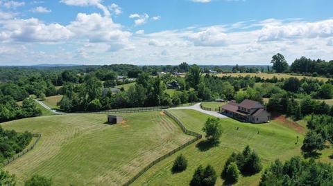 9360 Forest Rd, Goode, VA 24556 photo 12
