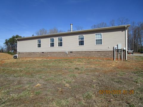 49 Lakeside Rd, Penhook, VA 24137 photo 9