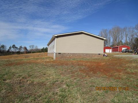 49 Lakeside Rd, Penhook, VA 24137 photo 12