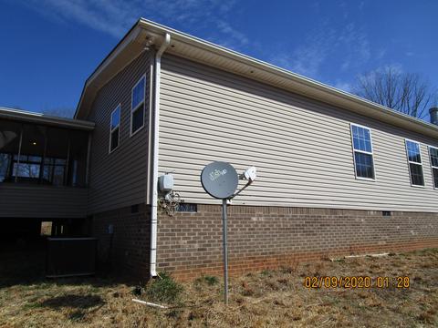 49 Lakeside Rd, Penhook, VA 24137 photo 7