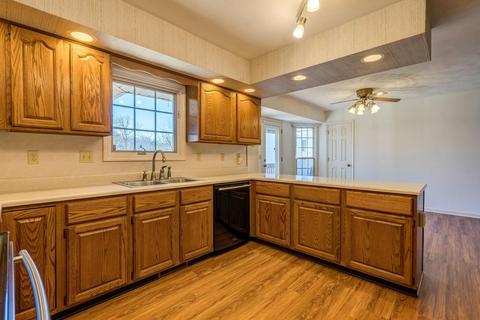 403 Brookledge Dr, Vinton, VA 24179 photo 10
