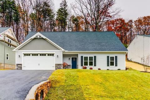 4257 Daugherty Rd, Salem, VA 24153 photo 2