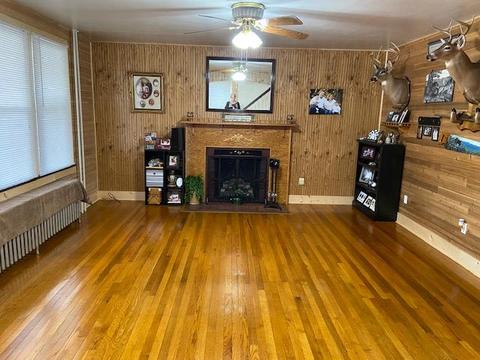 313 E Chestnut St, Covington, VA 24426 photo 2