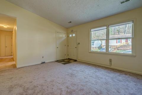 2802 Lansing Dr SW, Roanoke, VA 24015 photo 4