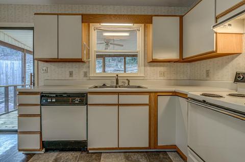 2802 Lansing Dr SW, Roanoke, VA 24015 photo 8