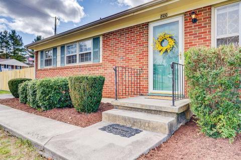 800 Pyrtle Dr, Salem, VA 24153 photo 3