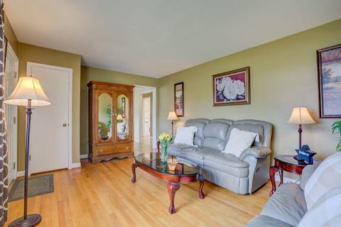 800 Pyrtle Dr, Salem, VA 24153 photo 5