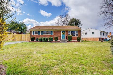 800 Pyrtle Dr, Salem, VA 24153 photo 1
