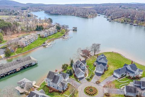 270 Milestone Ln, Penhook, VA 24137 photo 47