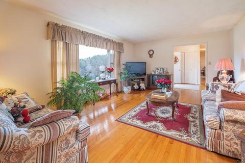 492 Bobletts Gap Rd, Buchanan, VA 24066 photo 9
