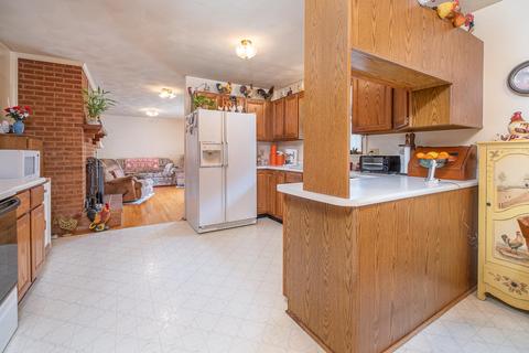 492 Bobletts Gap Rd, Buchanan, VA 24066 photo 14