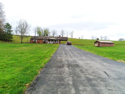 461 Old Forge Rd, Callaway, VA 24067 photo 1
