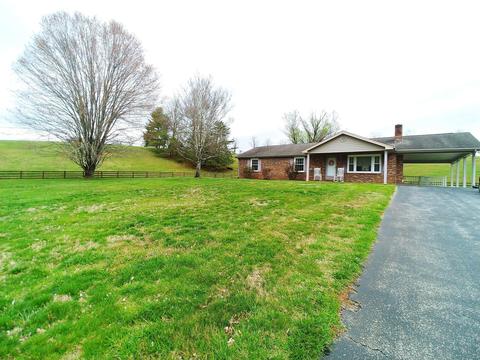 461 Old Forge Rd, Callaway, VA 24067 photo 4