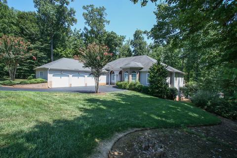 260 Silver Tee Dr, Penhook, VA 24137 photo 1