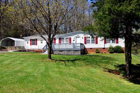 201 Timberline Trl, Vinton, VA 24179 photo 2