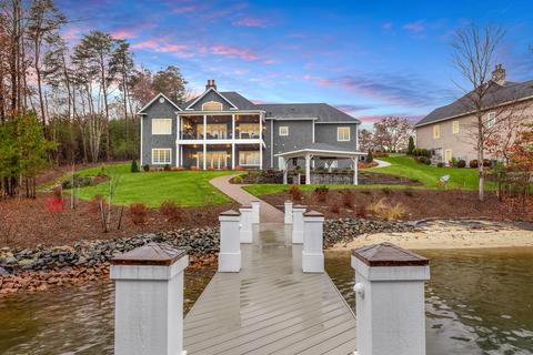 118 E View Cir, Penhook, VA 24137 photo 8