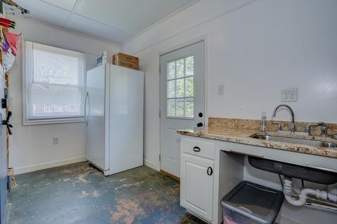 309 Hurt Dr, Ferrum, VA 24088 photo 14
