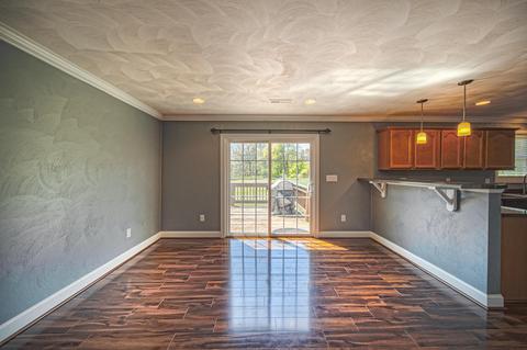 29 Fields Ave, Blue Ridge, VA 24064 photo 5