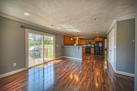 29 Fields Ave, Blue Ridge, VA 24064 photo 6
