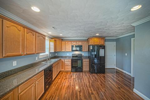 29 Fields Ave, Blue Ridge, VA 24064 photo 11