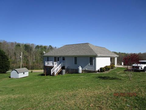 1973 Old Orchard Loop, Stuart, VA 24171 photo 6