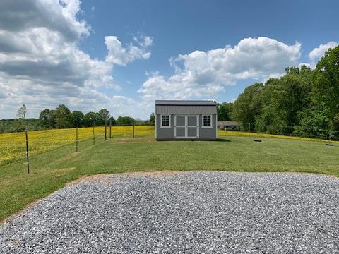 2145 Lipscomb Rd, Moneta, VA 24121 photo 5