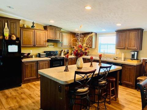 2145 Lipscomb Rd, Moneta, VA 24121 photo 9