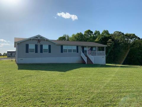 2145 Lipscomb Rd, Moneta, VA 24121 photo 2