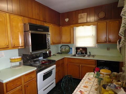232 E Gray St, Covington, VA 24426 photo 11
