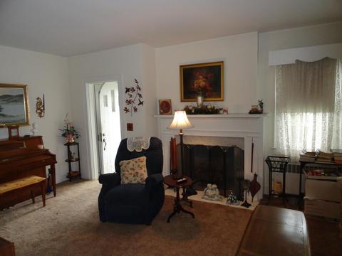 232 E Gray St, Covington, VA 24426 photo 8