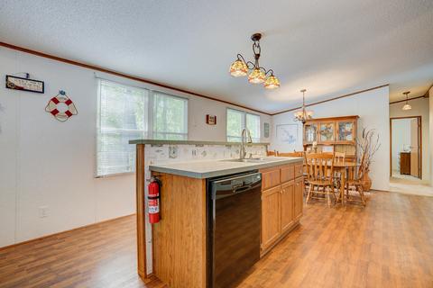 1005 Seaview Dr, Goodview, VA 24095 photo 10